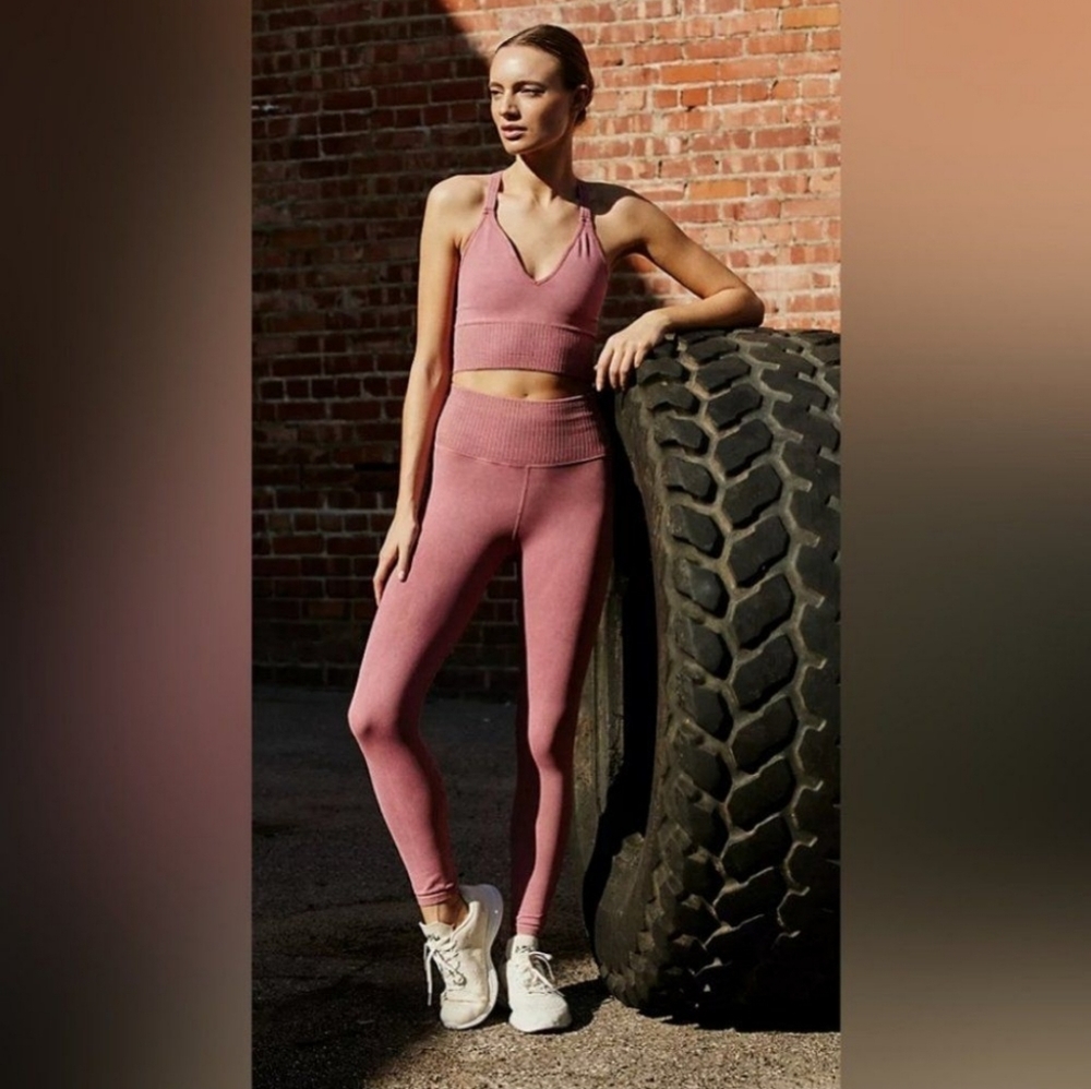 FREE PEOPLE | Good Karma Leggings XS/S in Dried Rose NWOT